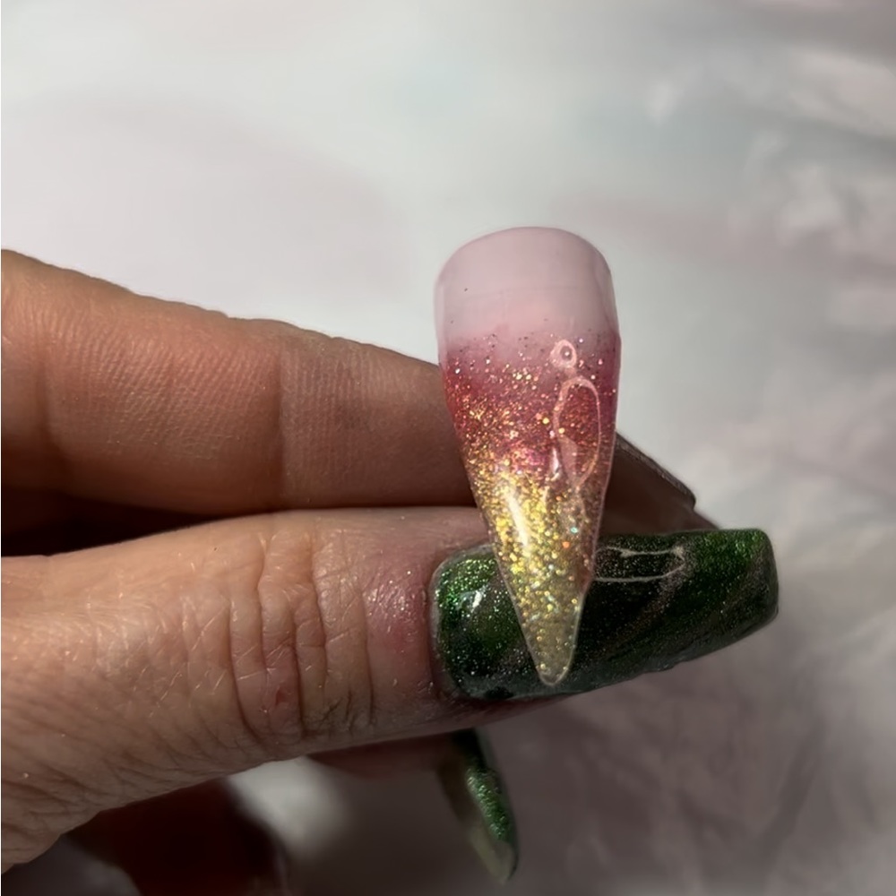 Que Ombré Custom Press On Nails